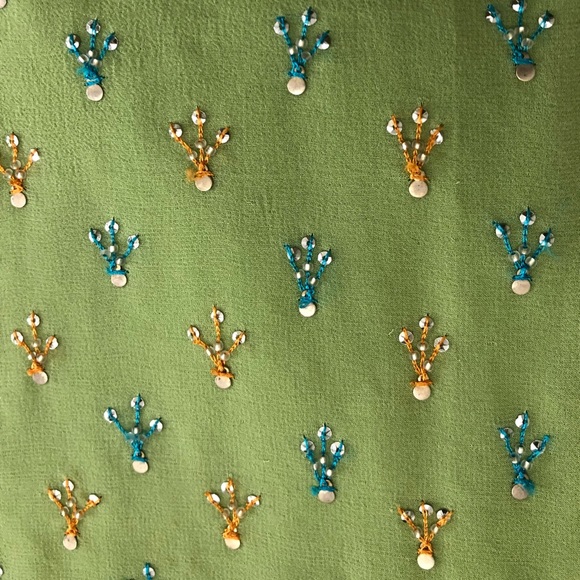 Georgette saree in pistachio green Vintage [firm] - Picture 4 of 15